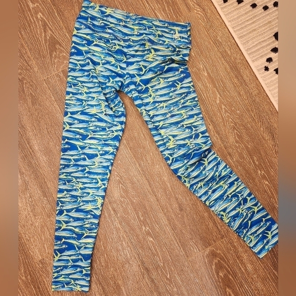 Guy Harvey Key West Fish Leggings Size Medium NWOT - Picture 2 of 8